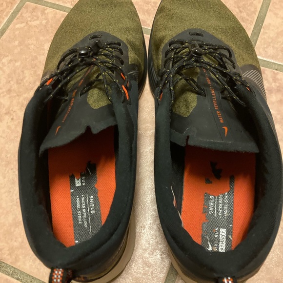 Nike Zoom Strike 2 Shield Run size 15 - Picture 2 of 8